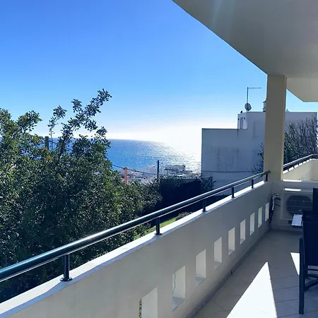 Sunset Bliss In - Short Walk To Oldtown شقة