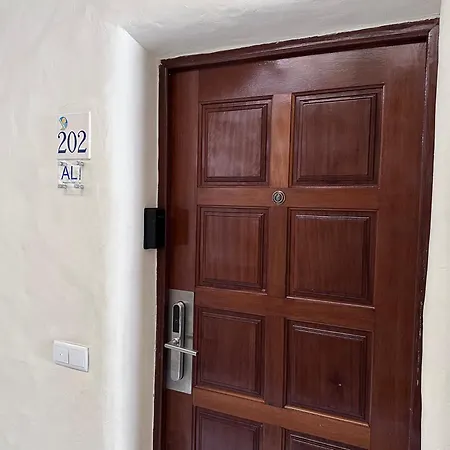 شقة Sunset Bliss In - Short Walk To Oldtown البوفيرا